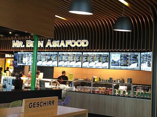 Mr. Bien Asiafood
